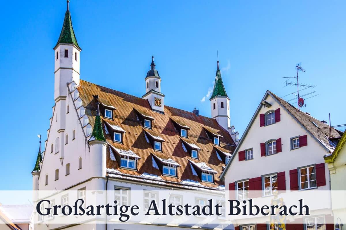 Relax-apartment Biberach: Smart Comfort With Massage Chair & Theater